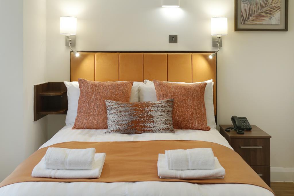 Imperial Guest House Ltd. Хаунслоу Стая снимка