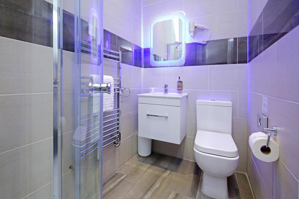 Imperial Guest House Ltd. Хаунслоу Стая снимка